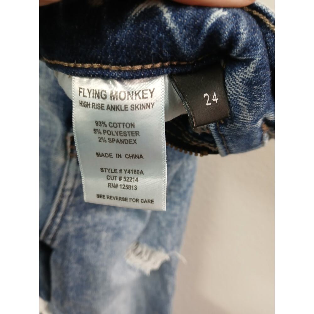 Flying Monkey distressed skinny jeans in a light acid wash size 0 24 inch waist - Picture 7 of 7